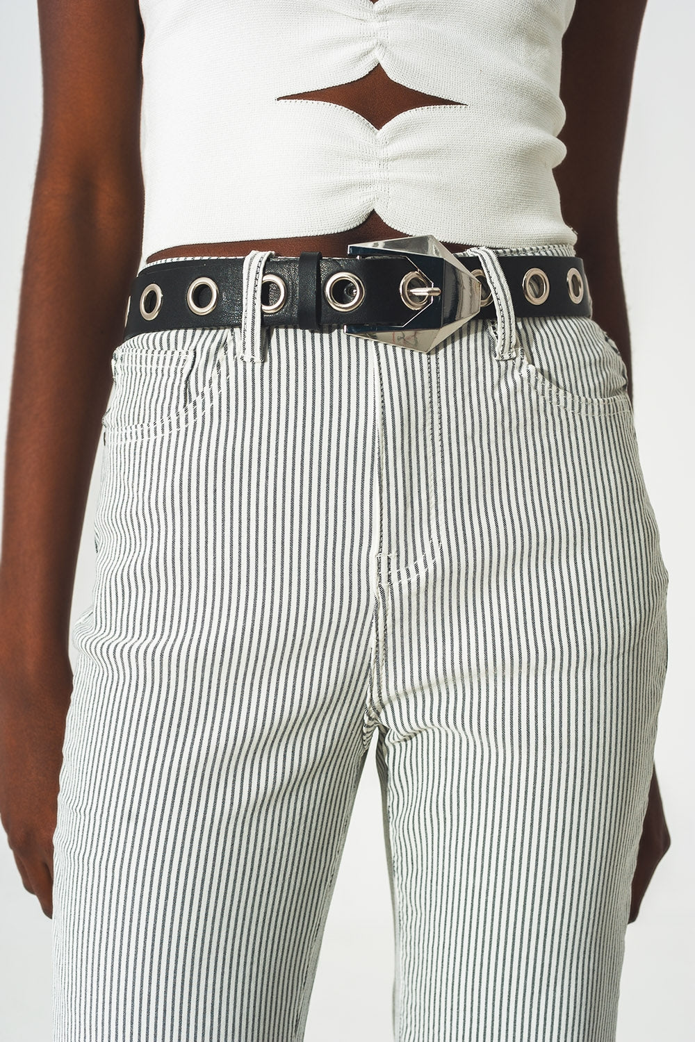 Calça flare listrada cinza