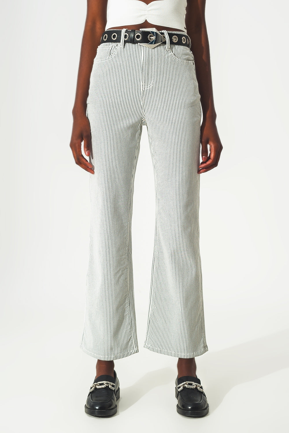 Calça flare listrada cinza