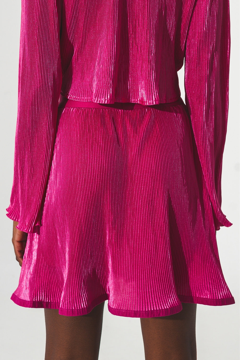 Saia curta plissada em Fuchsia