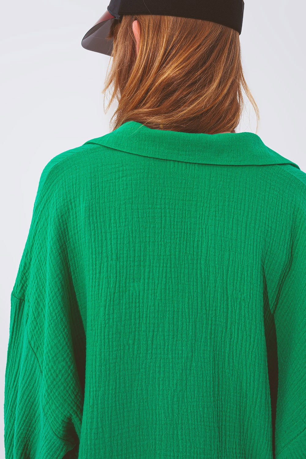 Camisa Solta Texturizada em Verde