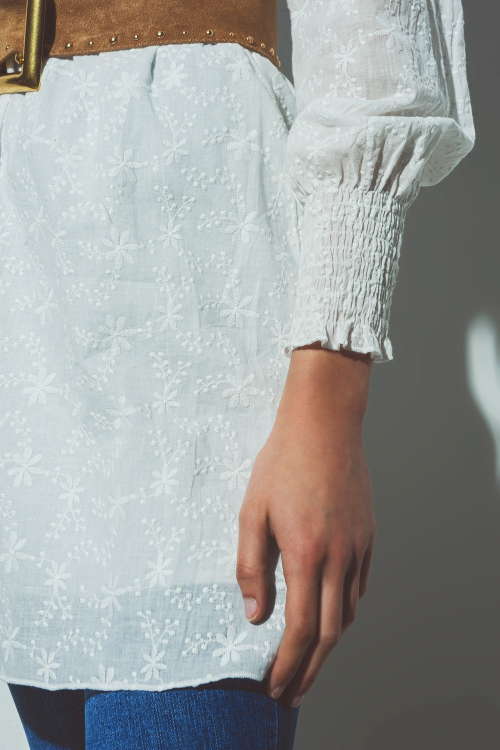 Mini Vestido Floral Texturizado em Branco