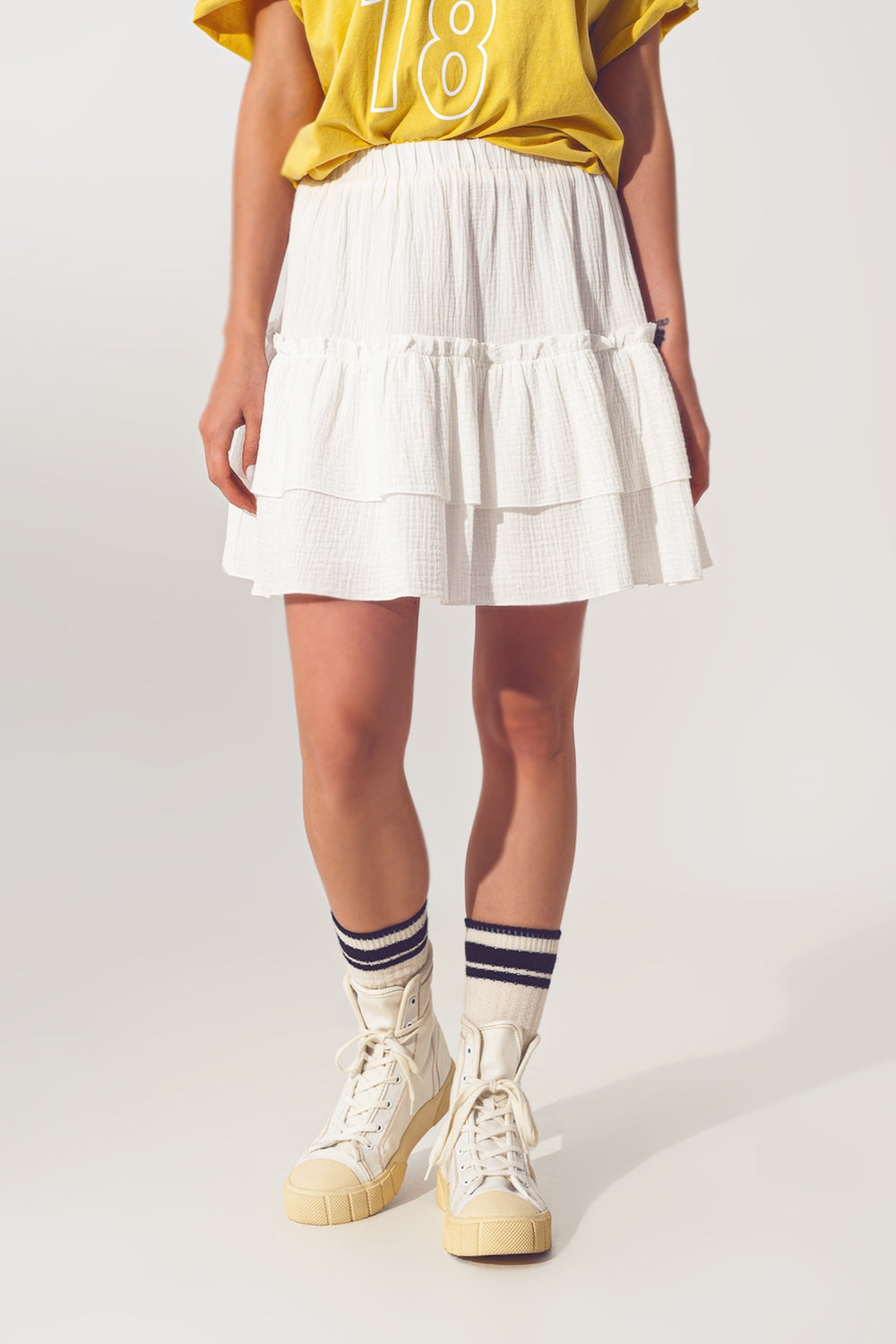 Mini Saia Texturizada de Rufle em Branco