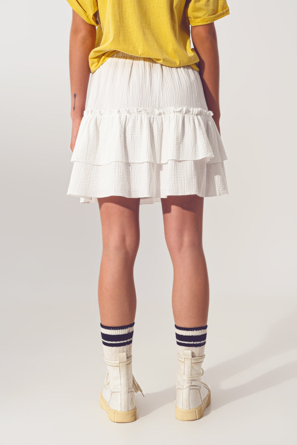 Mini Saia Texturizada de Rufle em Branco