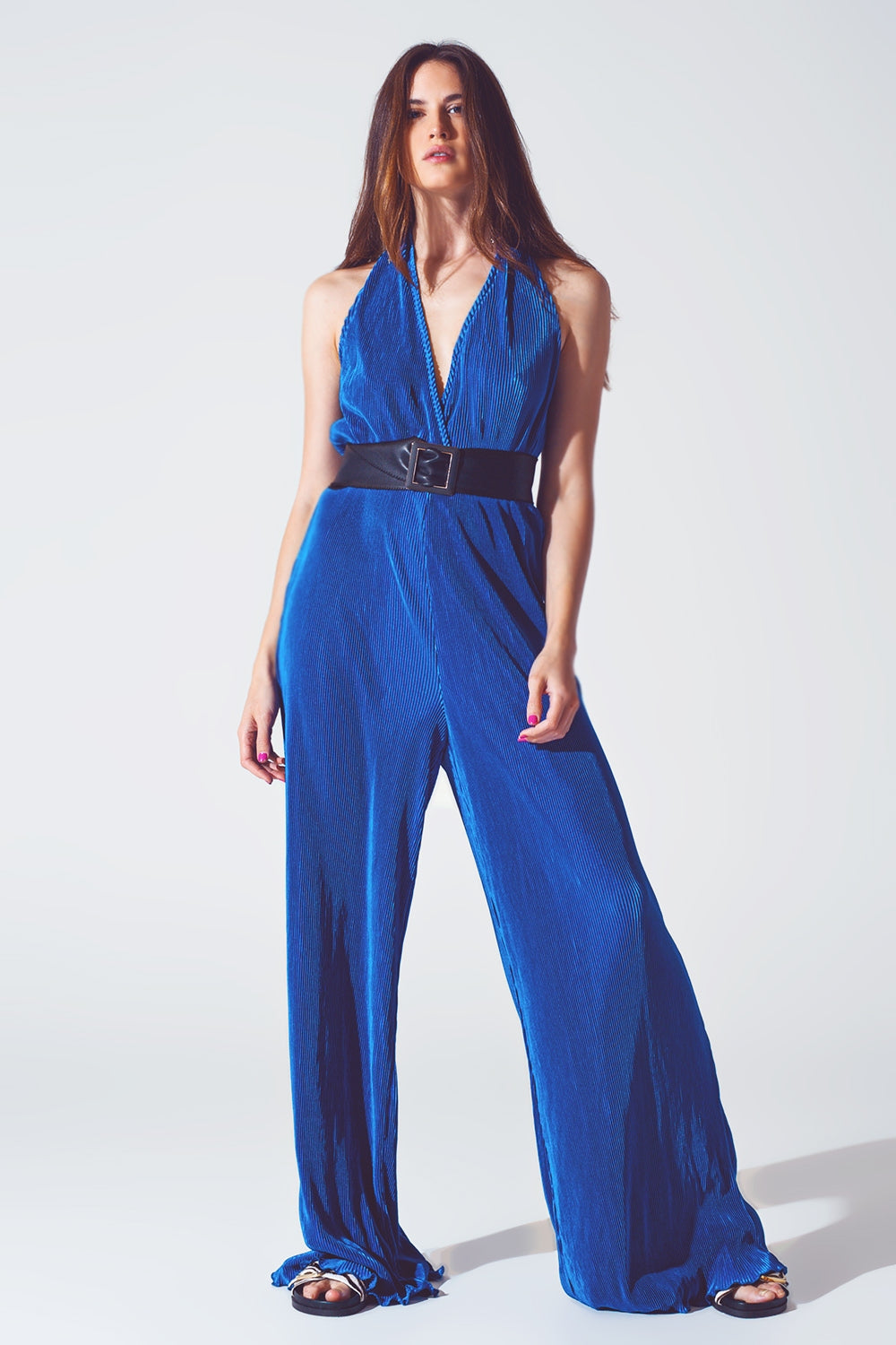 Macacão Maxi em azul plissado com alças de cetim