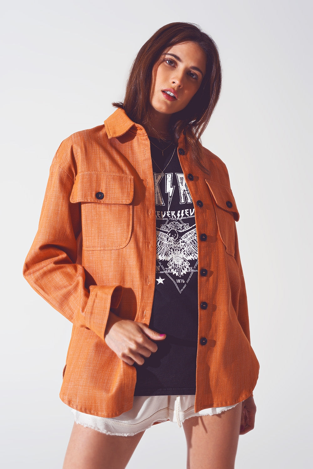 Shacket de manga comprida em laranja