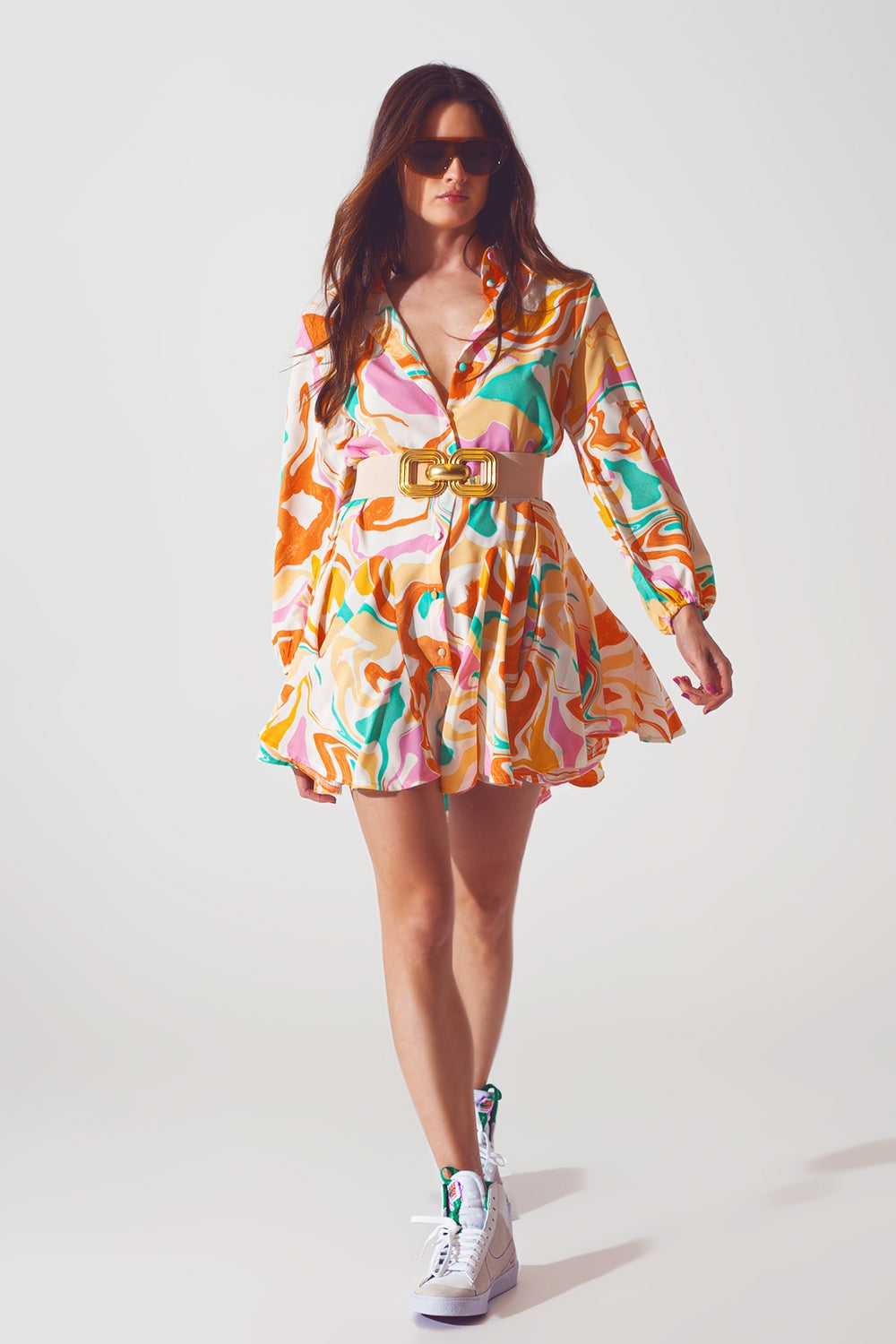Vestido estampado psicadélico em multicolorido