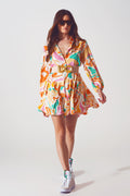 Vestido estampado psicadélico em multicolorido