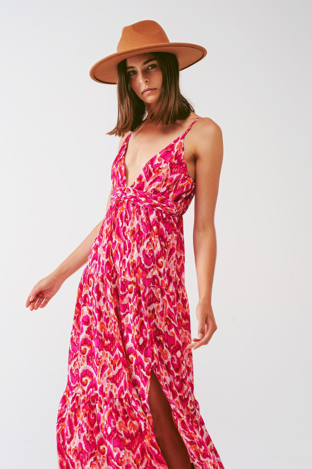 Vestido longo estampado floral com decote em V em rosa