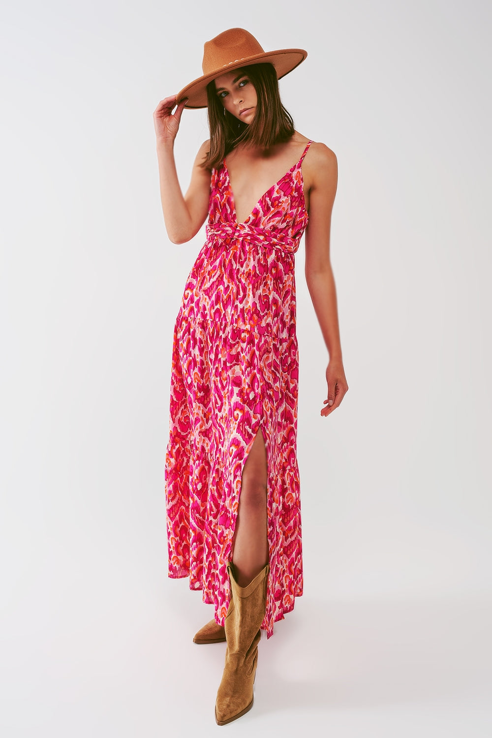 Vestido longo estampado floral com decote em V em rosa