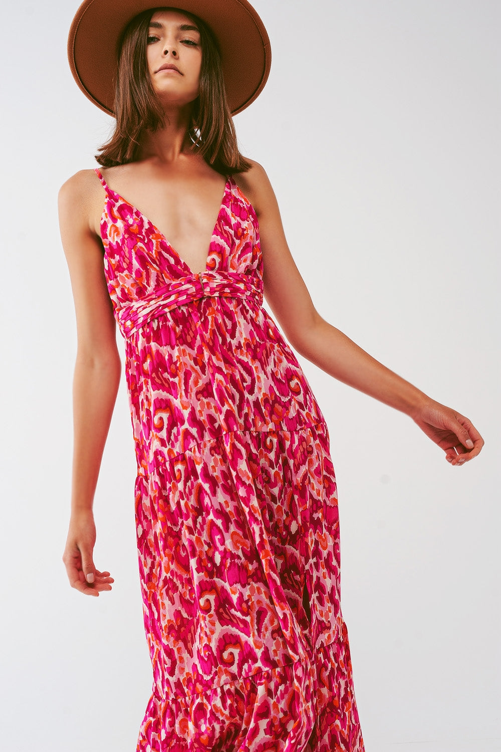 Vestido longo estampado floral com decote em V em rosa