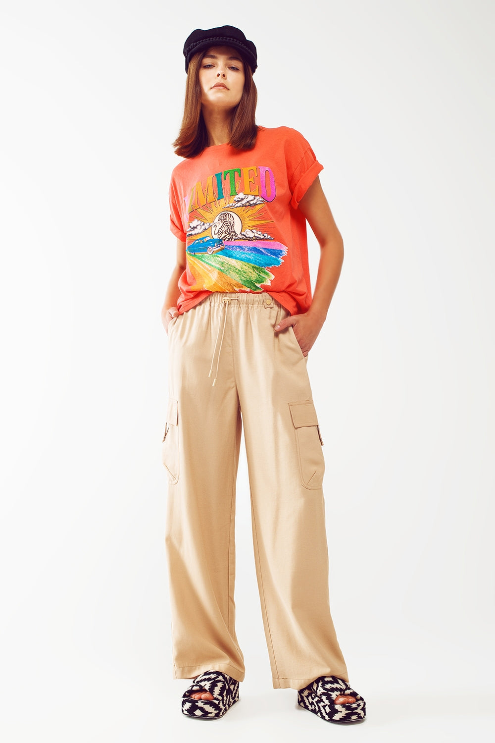 Camiseta com estampa gráfica Limited em laranja