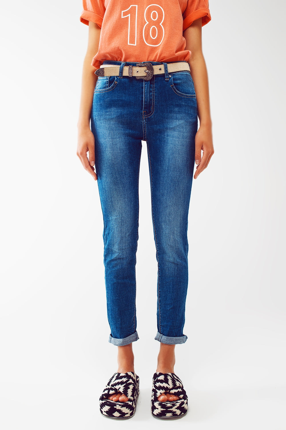 Calça de ganga skinny de lavagem média