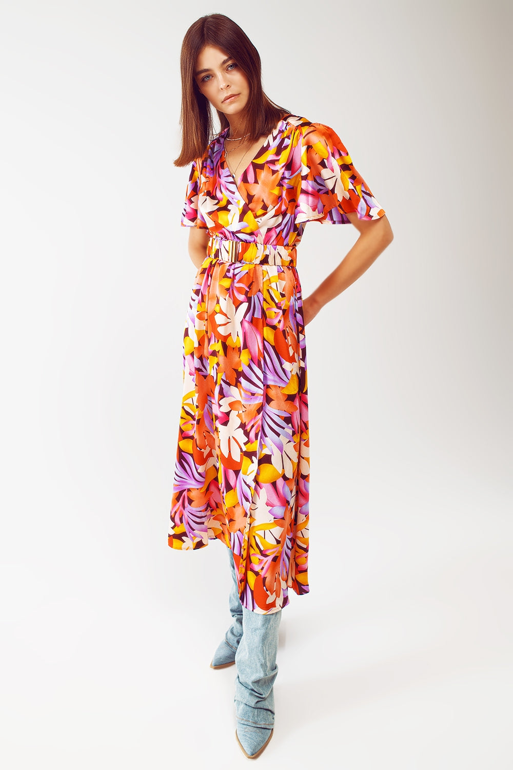 Vestido longo plissado com decote em V multicolorido