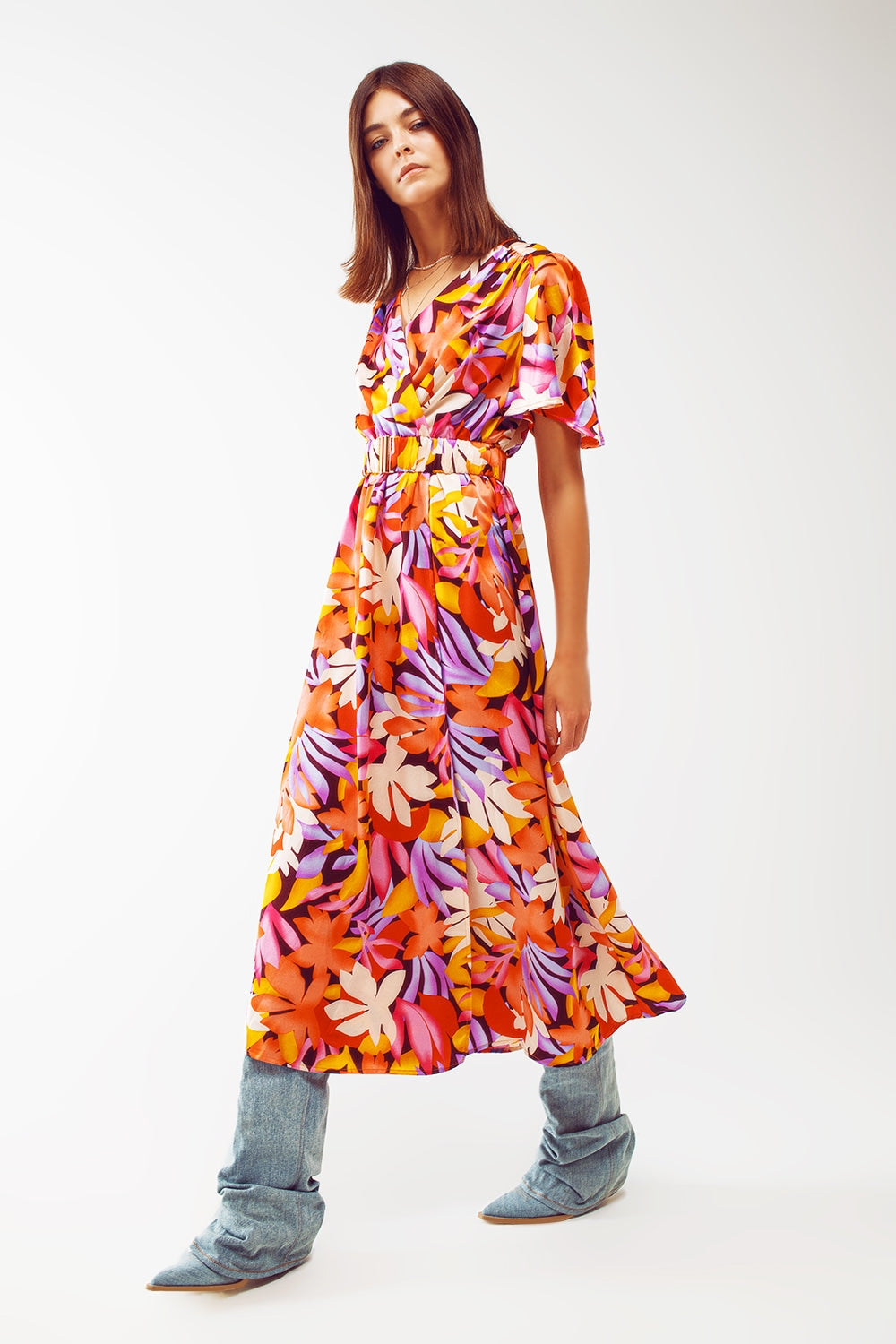 Vestido longo plissado com decote em V multicolorido