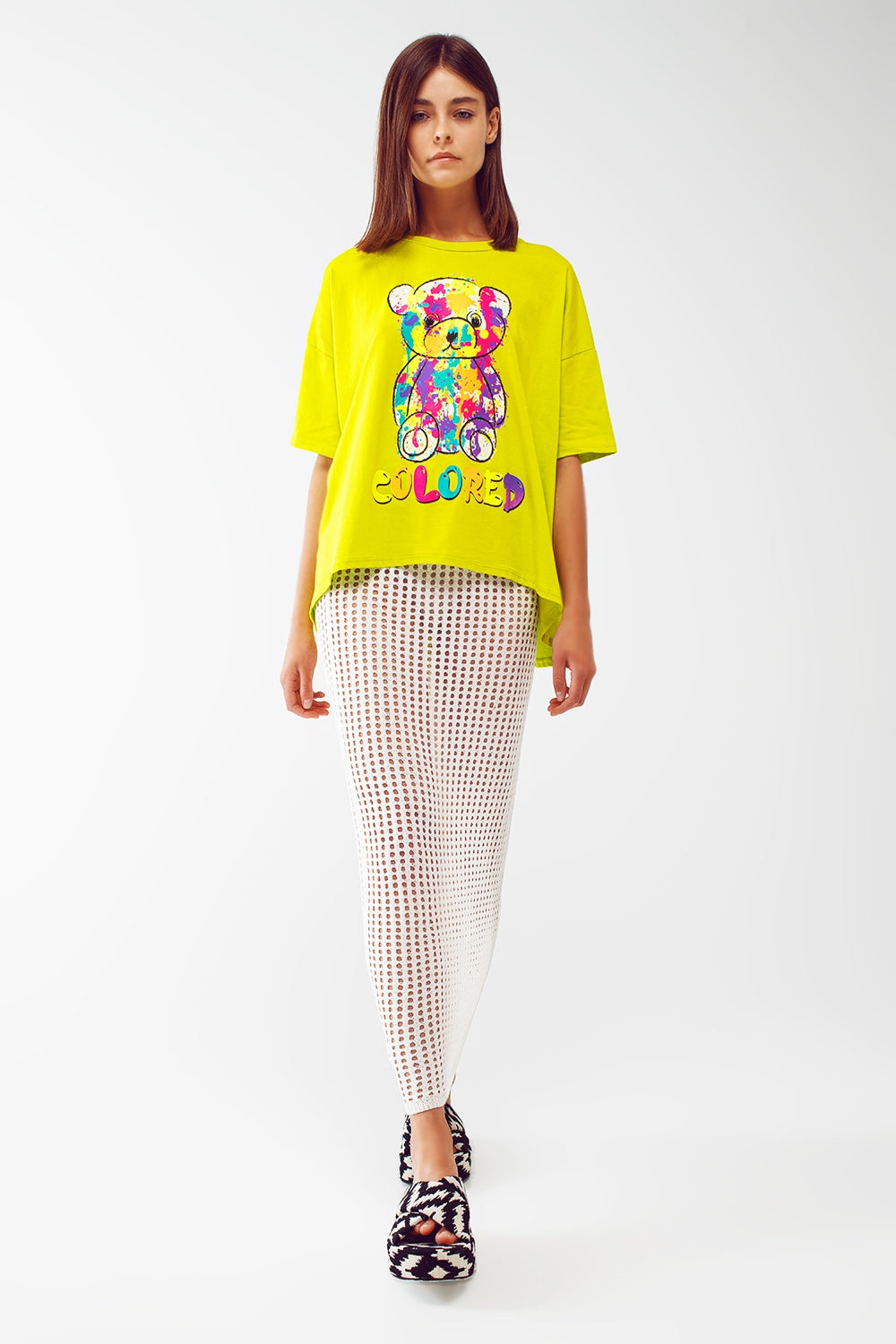 Camiseta lime folgada com urso colorido