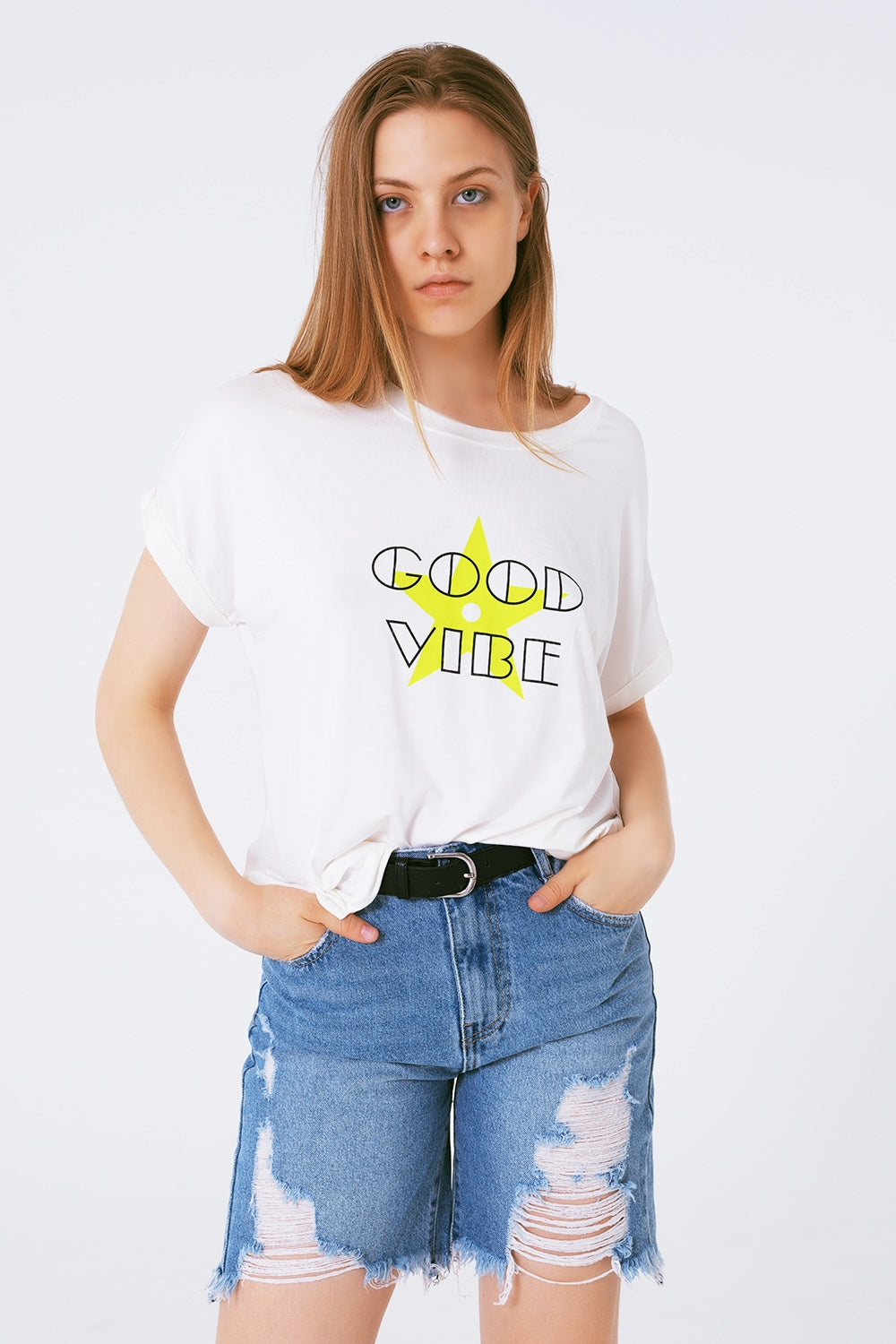 Camisetas Colarinho de barco Desenho amplo Impressão good Vibe fluor