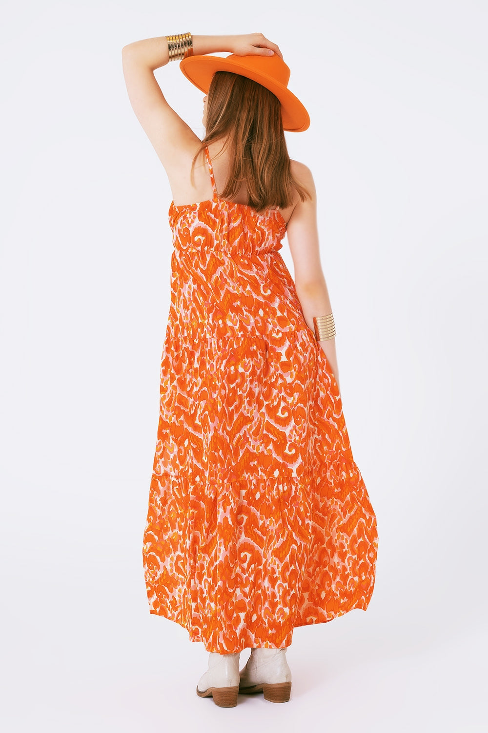 Vestido longo estampado floral com decote em V em laranja