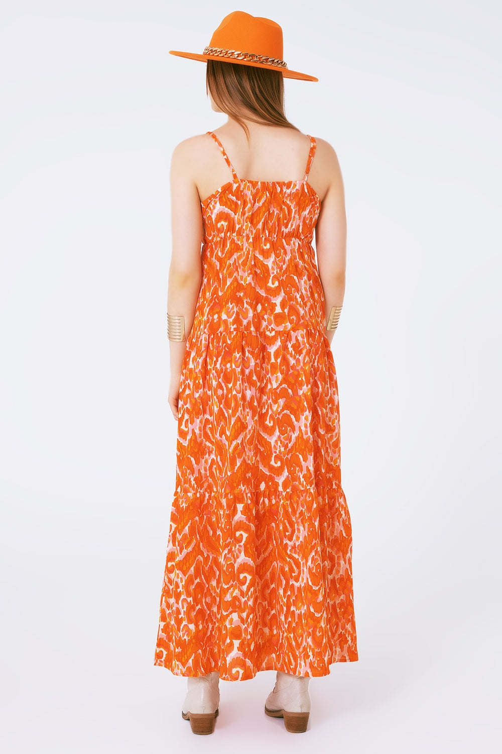 Vestido longo estampado floral com decote em V em laranja