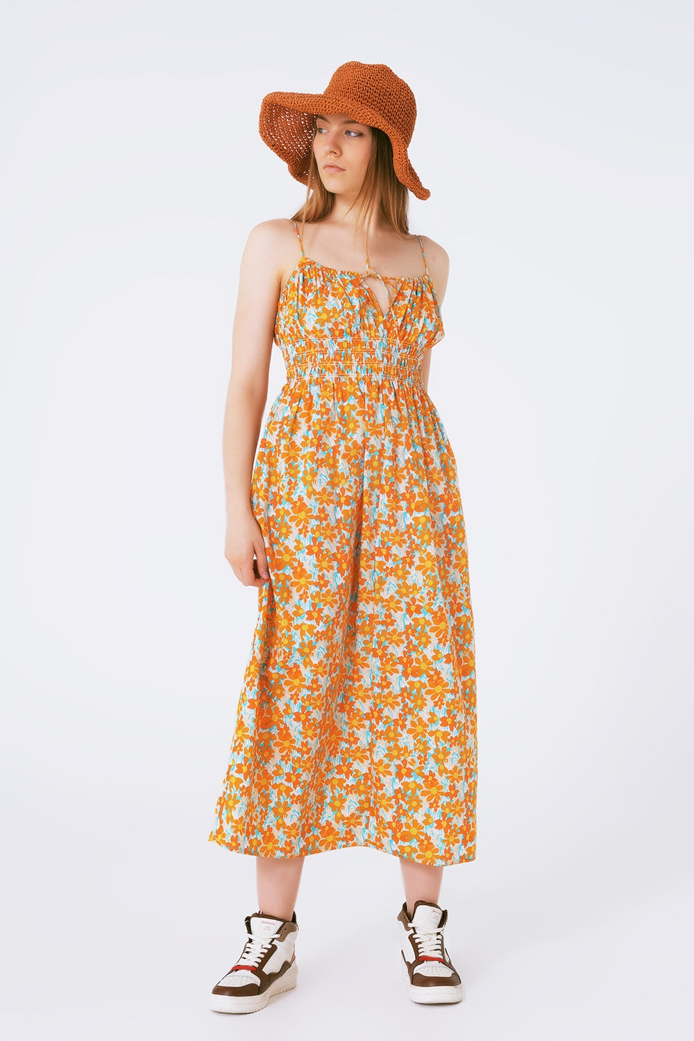 Maxi vestido de praia com estampa de flores de laranja