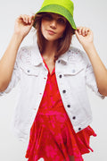 Jaqueta jeans bordada em branco