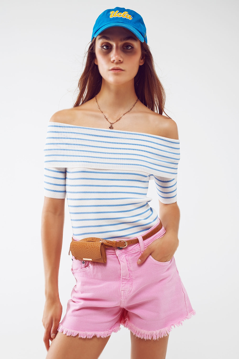 Camiseta listrada de manga 3/4 com decote em barco em azul
