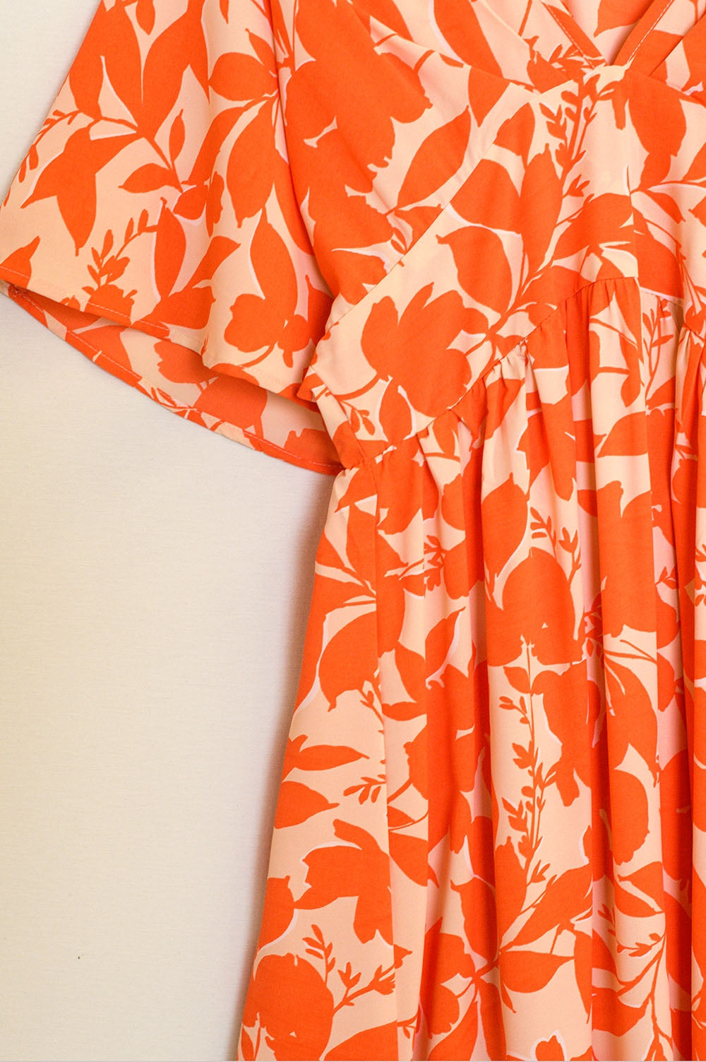 maxi vestido estampado de flores laranja