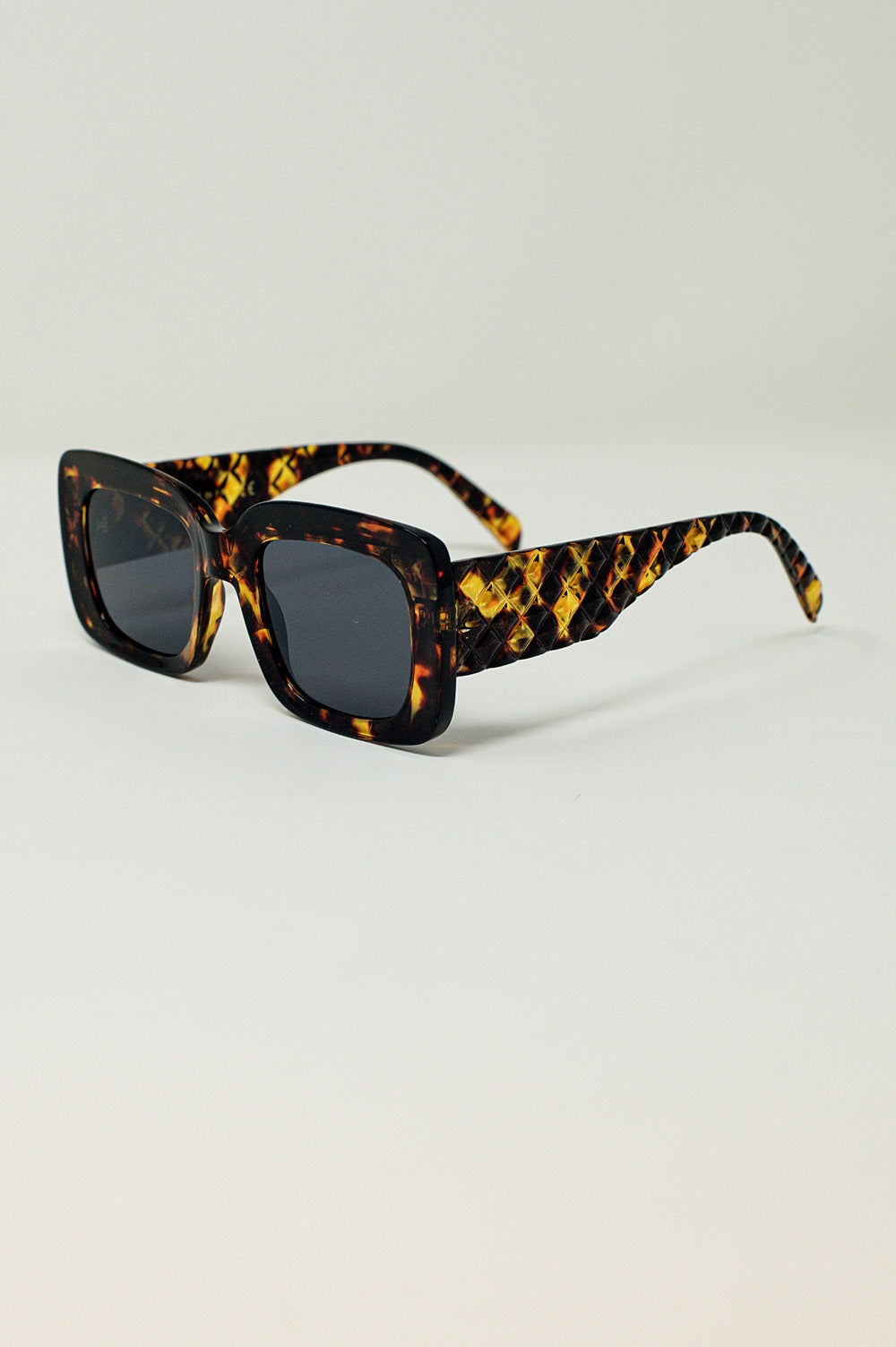 Óculos de sol retangulares oversized em estilo retrô