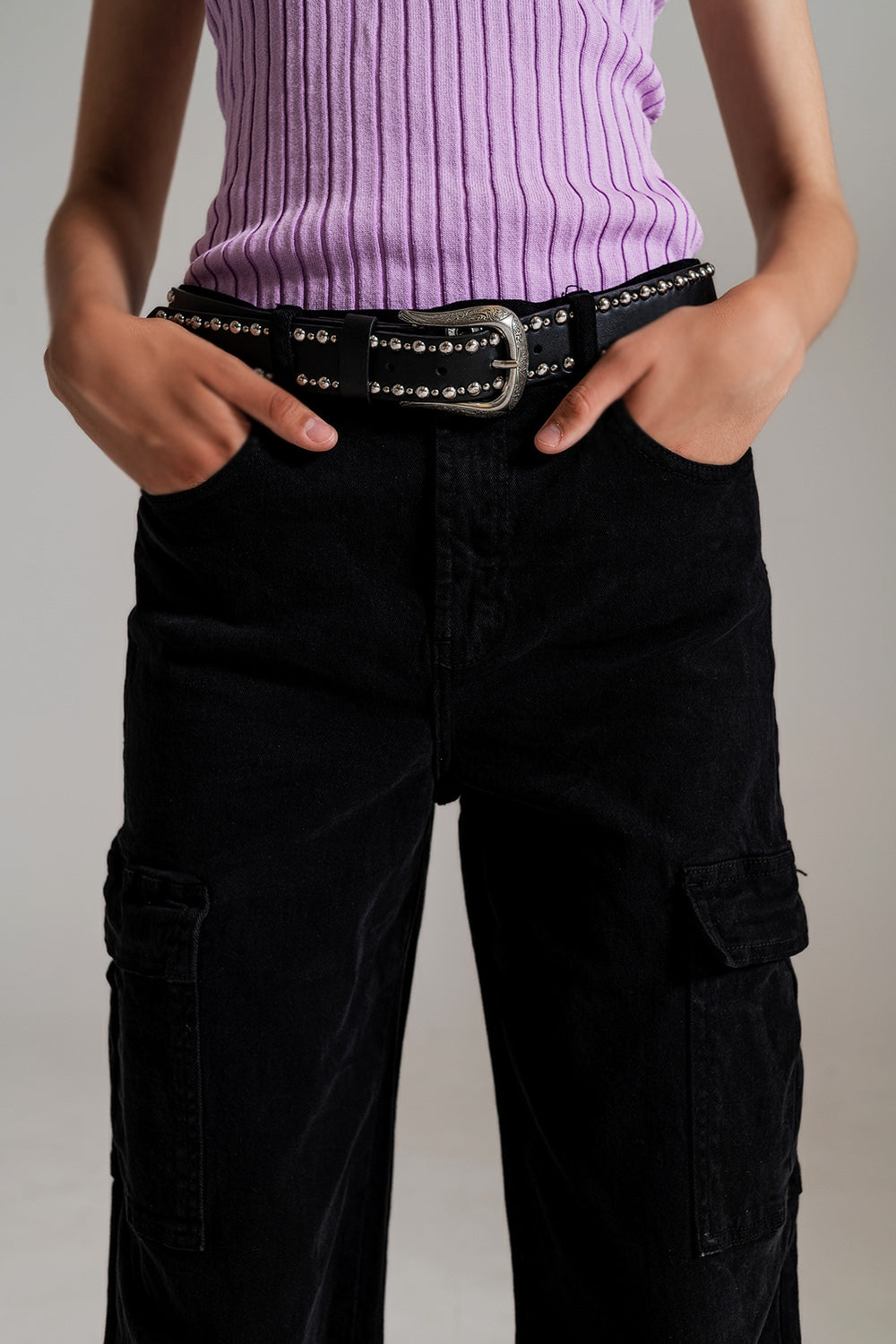 Calça cargo reta em preto