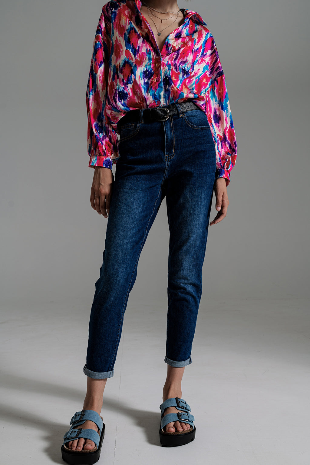 Jeans básicos de perna Regular em lavagem média