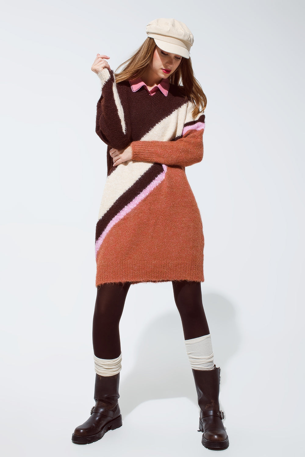 Vestido Malha larga sobredimensionada às riscas castanhas com gola redonda