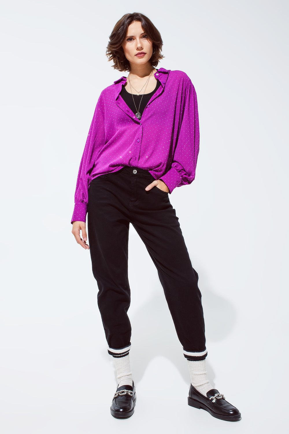 Blusa em magenta com detalhes de strass