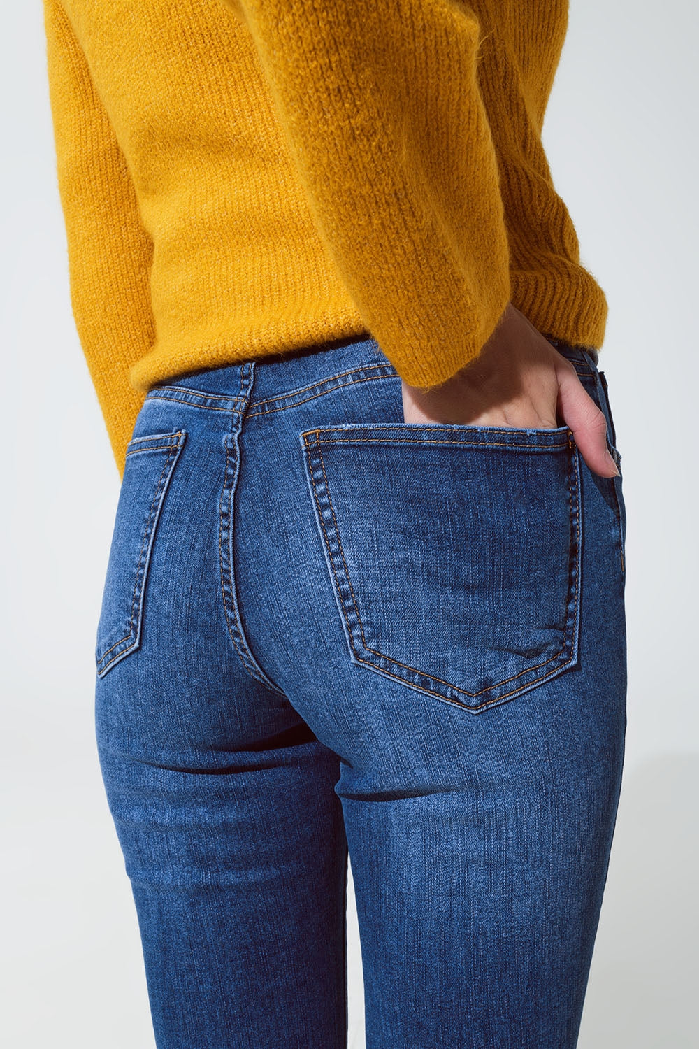 Calças de ganga skinny flare azuis médias