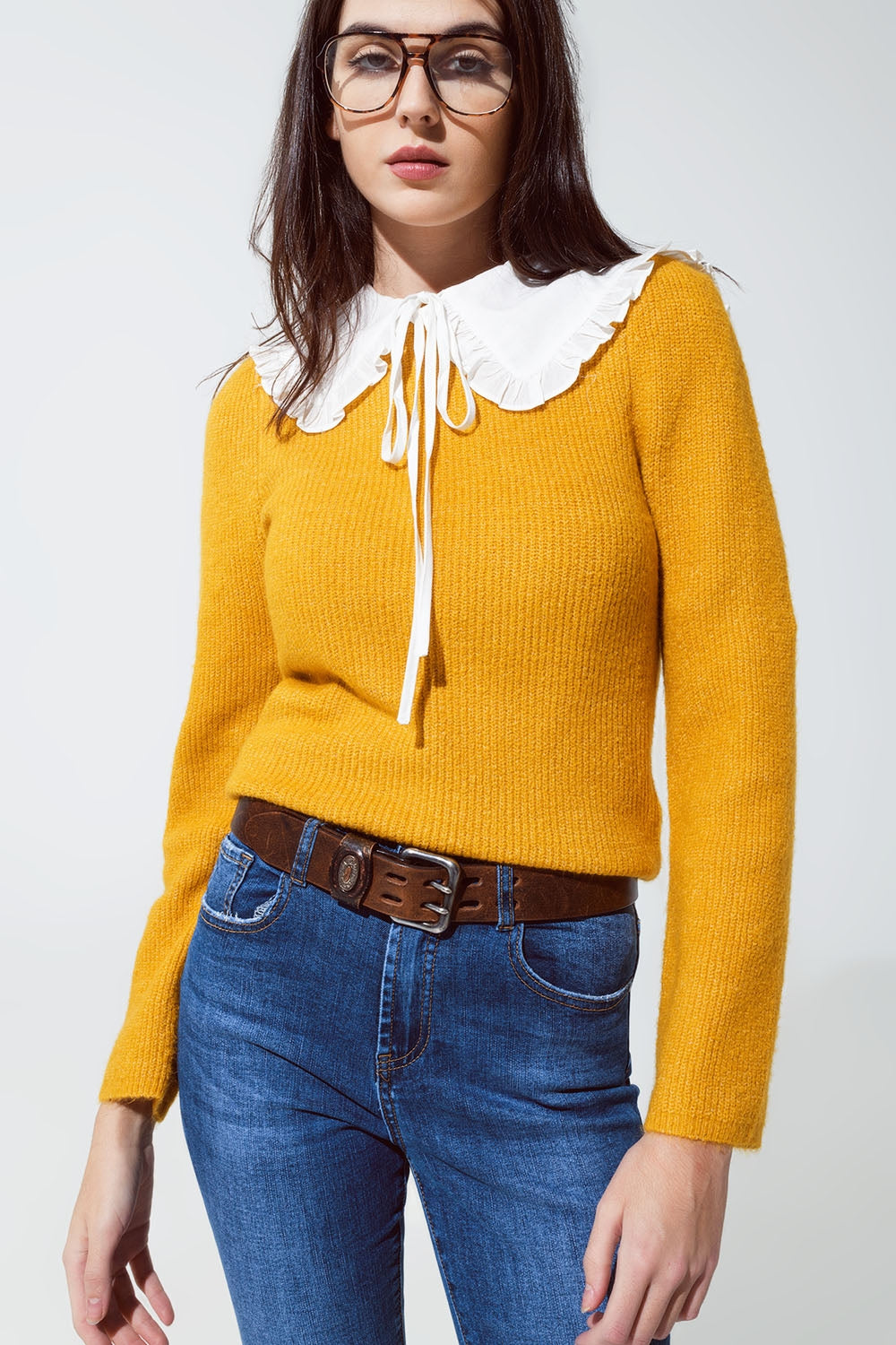 Camisola com gola redonda e canelado em mustard