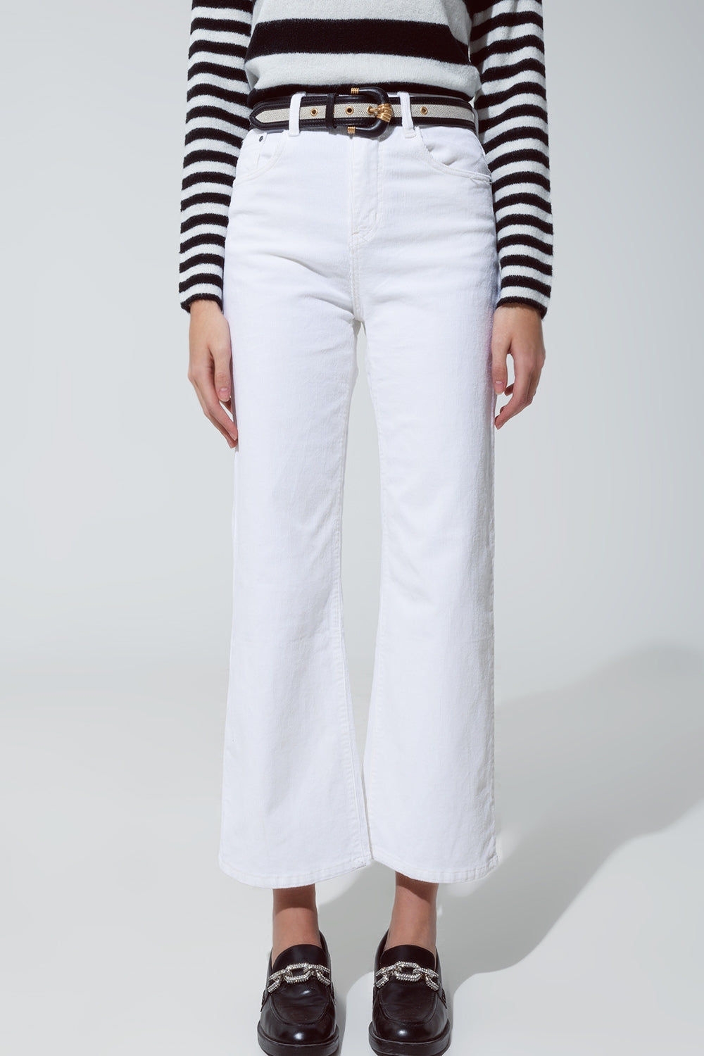 Calça recortada de veludo branco