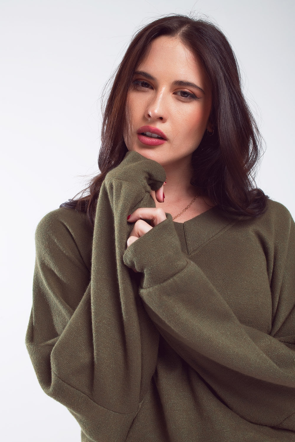 Camisola Oversized verde azeitona com decote em V