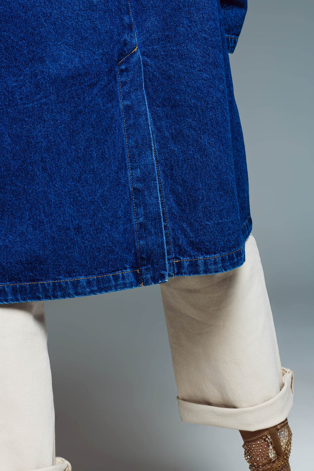 Casaco de ganga oversized com gola larga em lavagem média