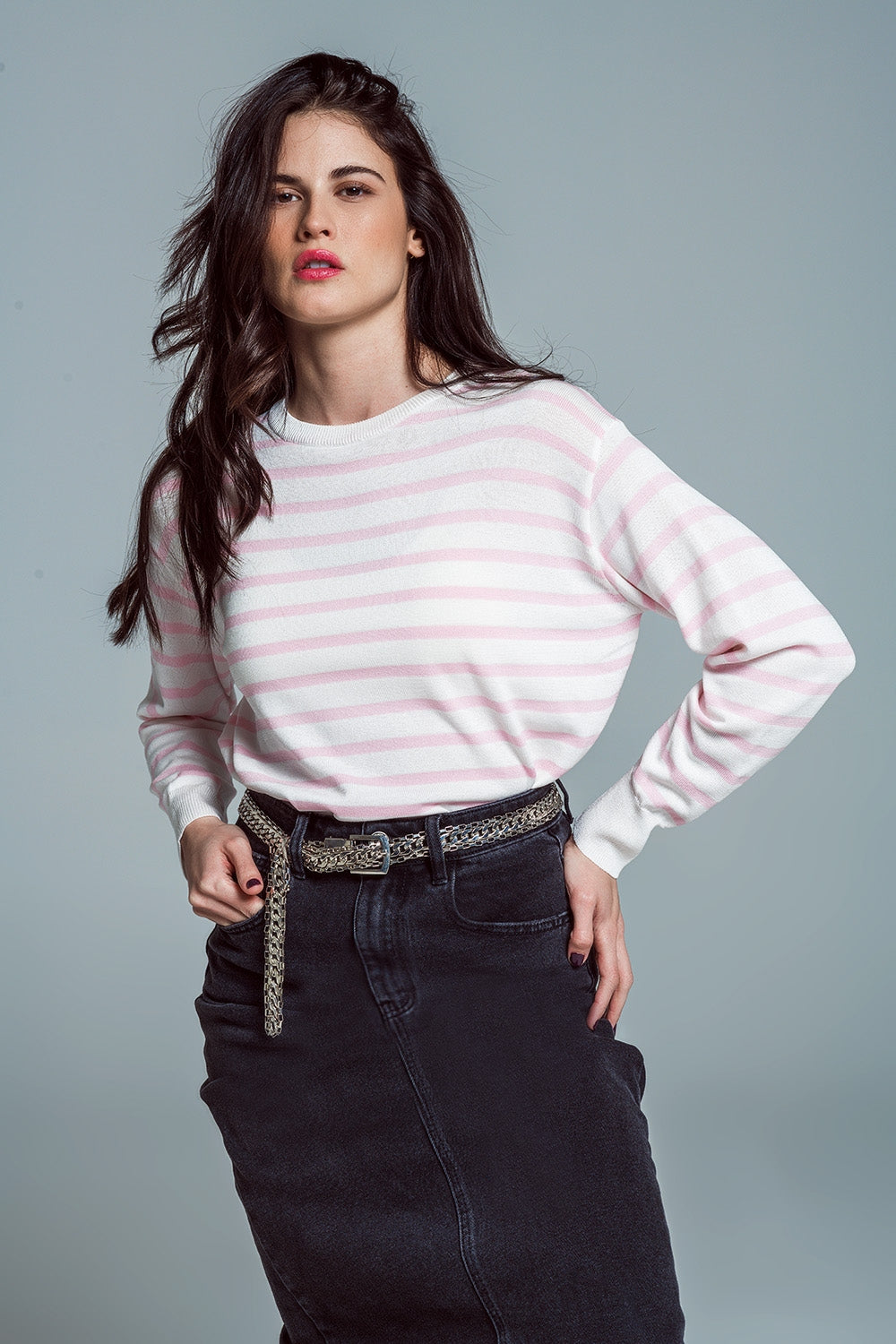 Camisola básica de riscas com gola redonda em cor-de-rosa