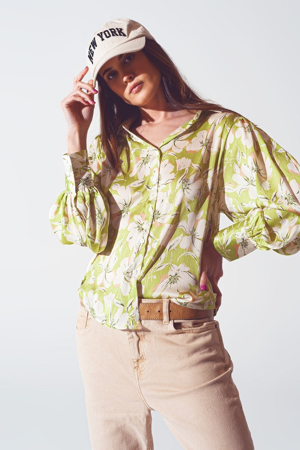 Camisa de chiffon com estampado floral em verde