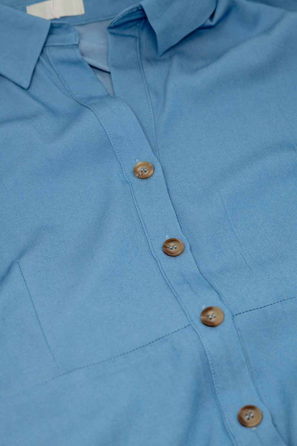 Vestido de camisa maxi azul com gola polo