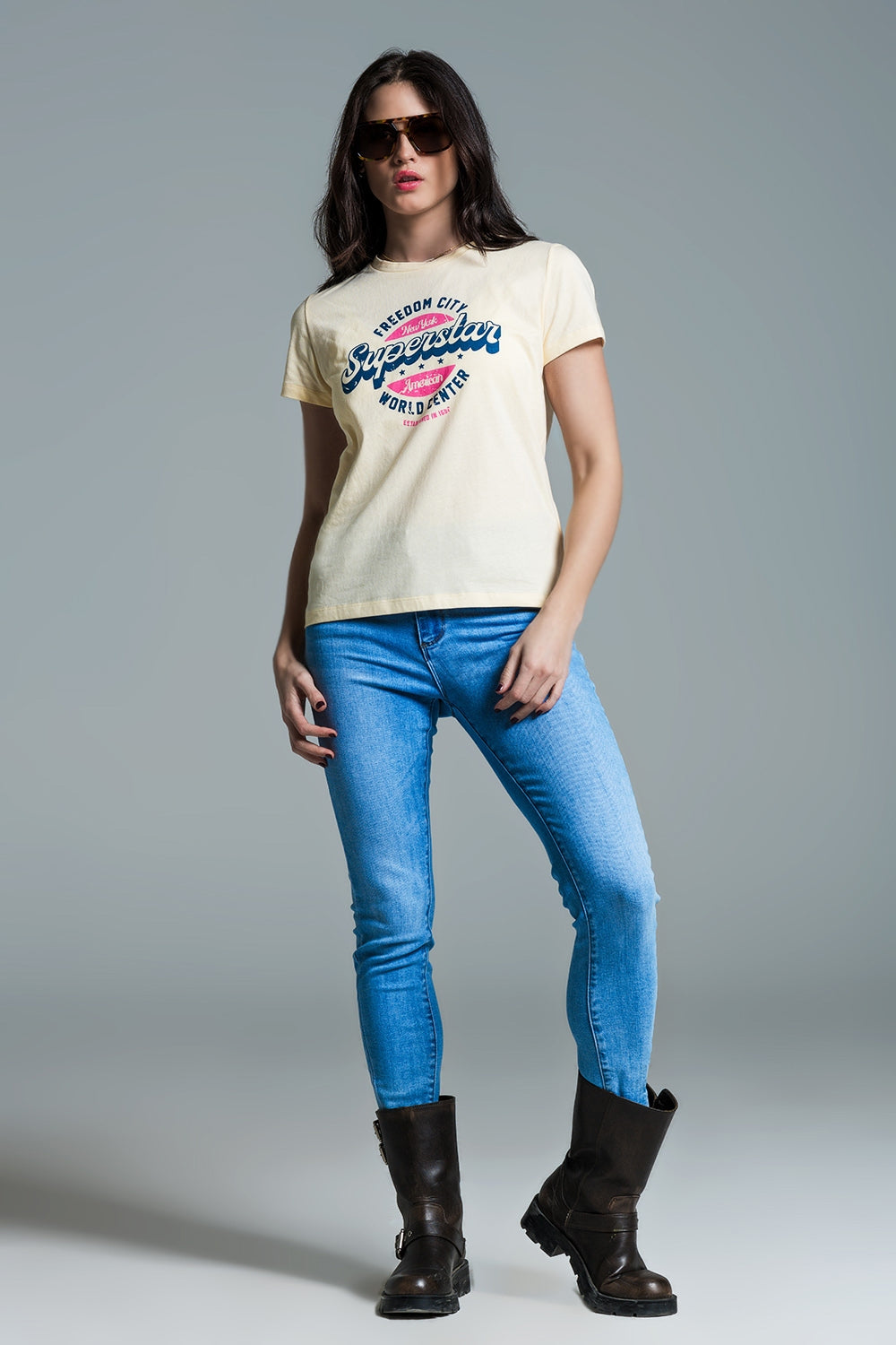T-shirt amarela superstar estampada