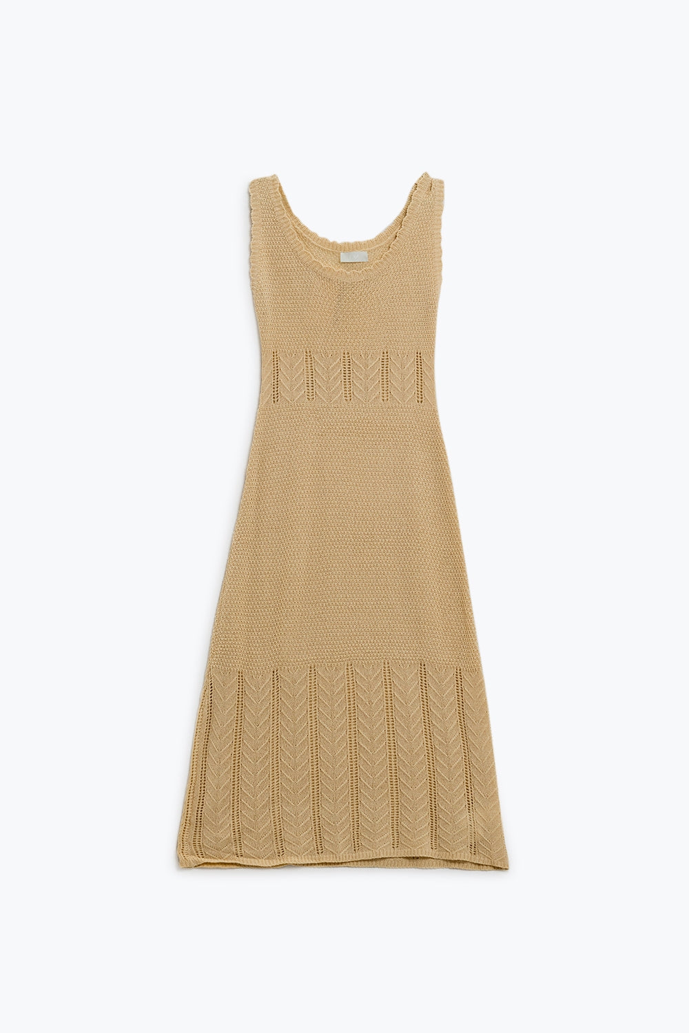 Vestido midi de malha bege sem mangas com gola redonda