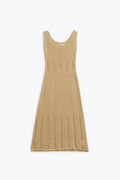 Vestido midi de malha bege sem mangas com gola redonda