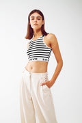 Top cropped listrado com texto de amor em branco