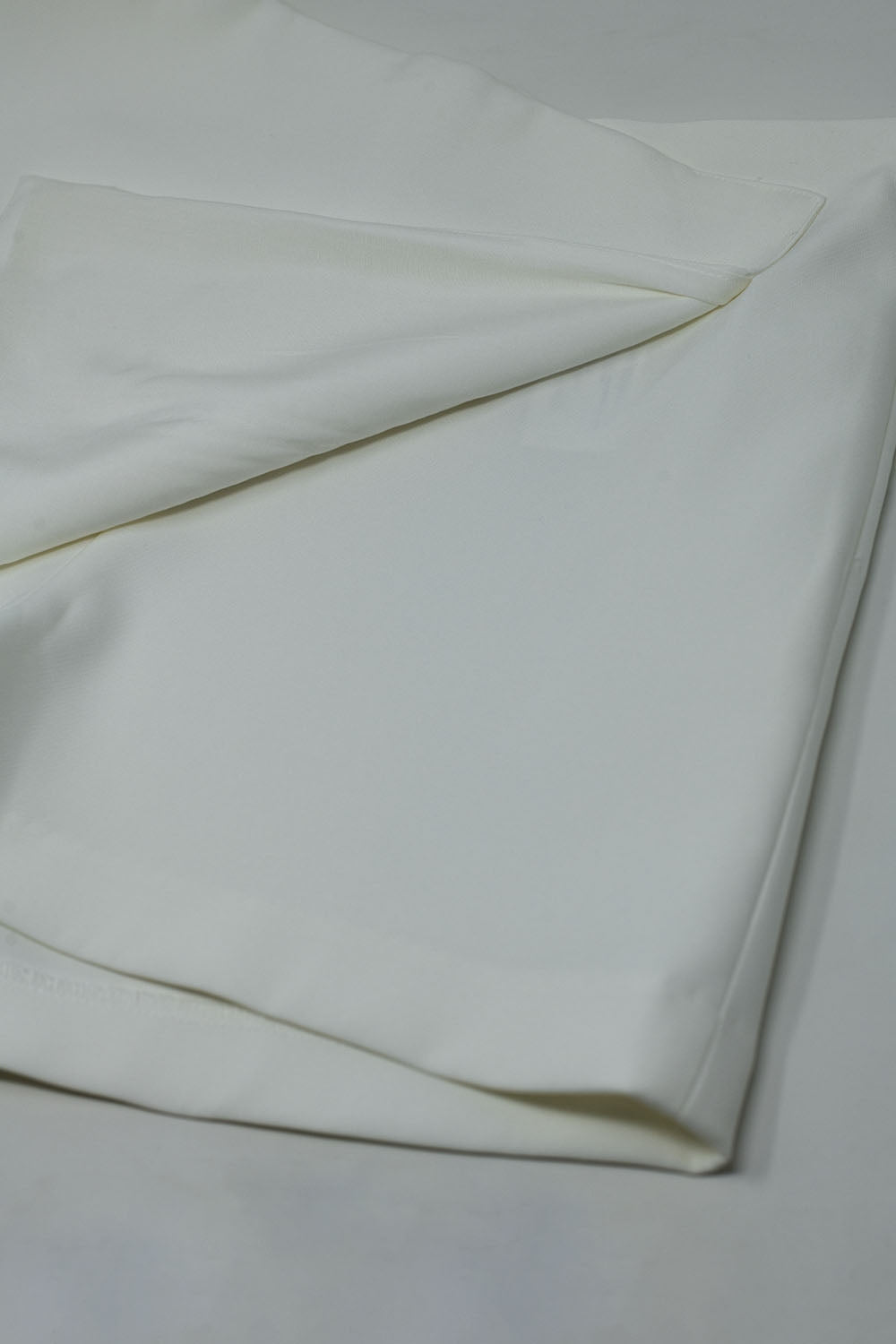Minissaia em branco