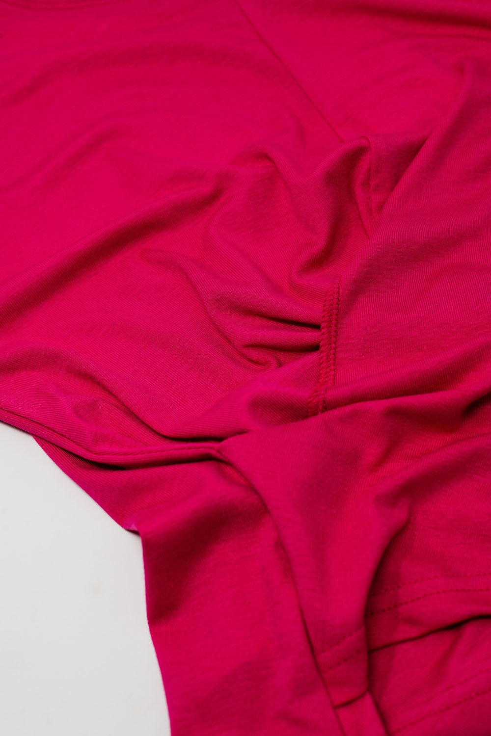 T-Shirt com gola redonda design drapeado e manga comprida Em Fuschia