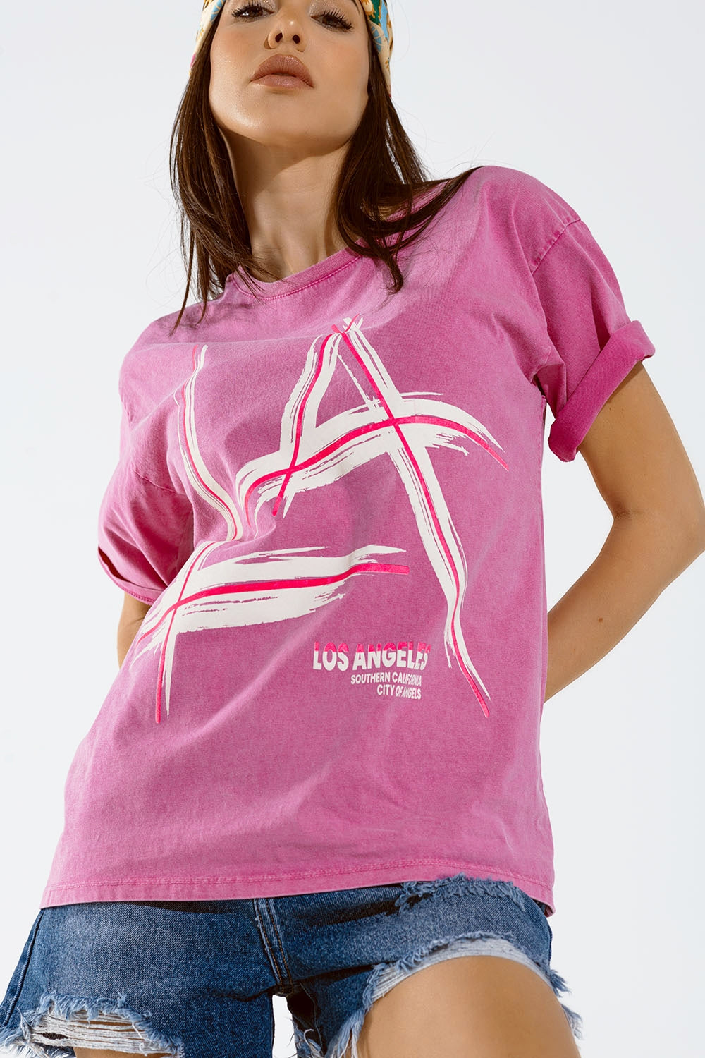 T-shirt fúcsia de grandes dimensões com a inscrição LA Los Angeles impressa em branco e fúcsia