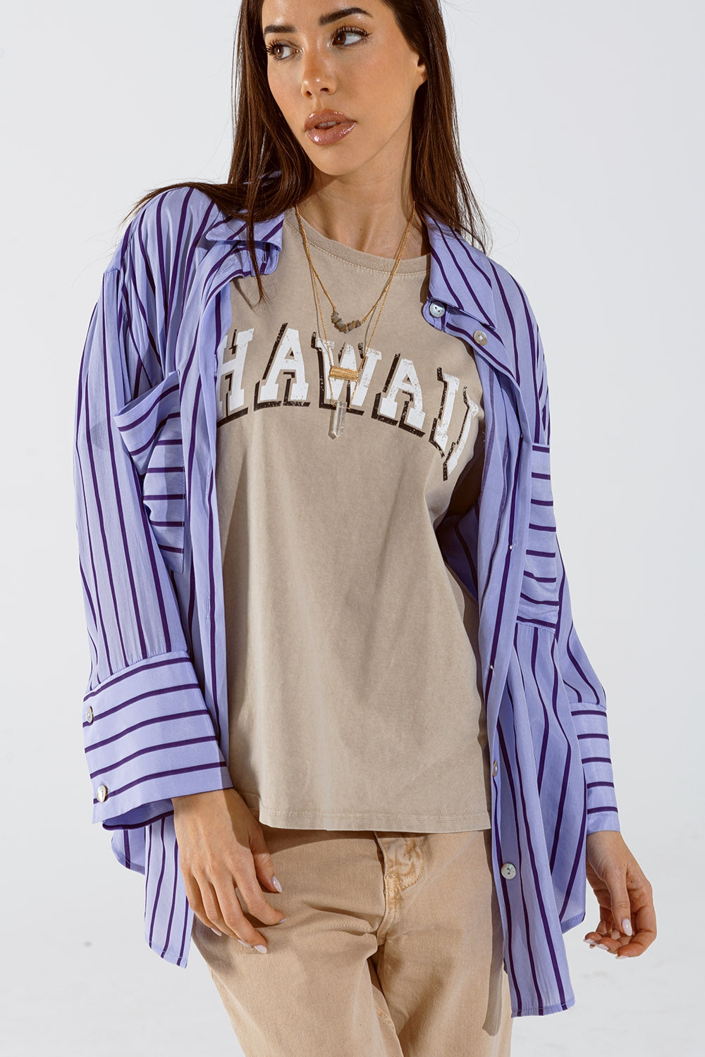 Camisa Lavanda com riscas roxas e bolsos no peito
