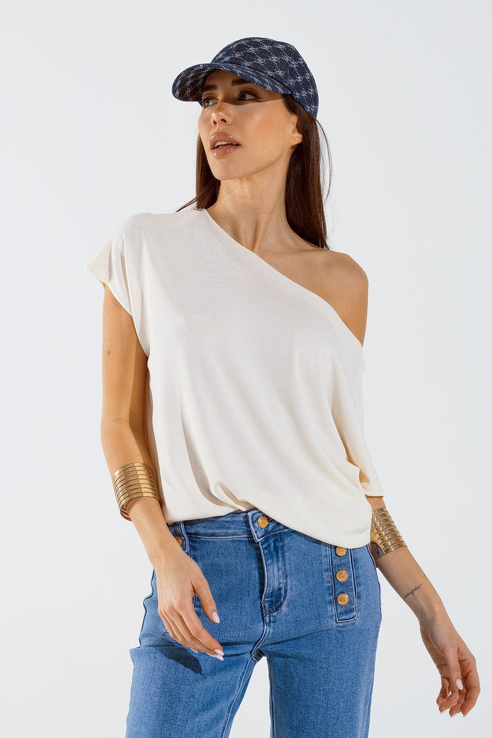 Camisola descontraída sem ombros em creme