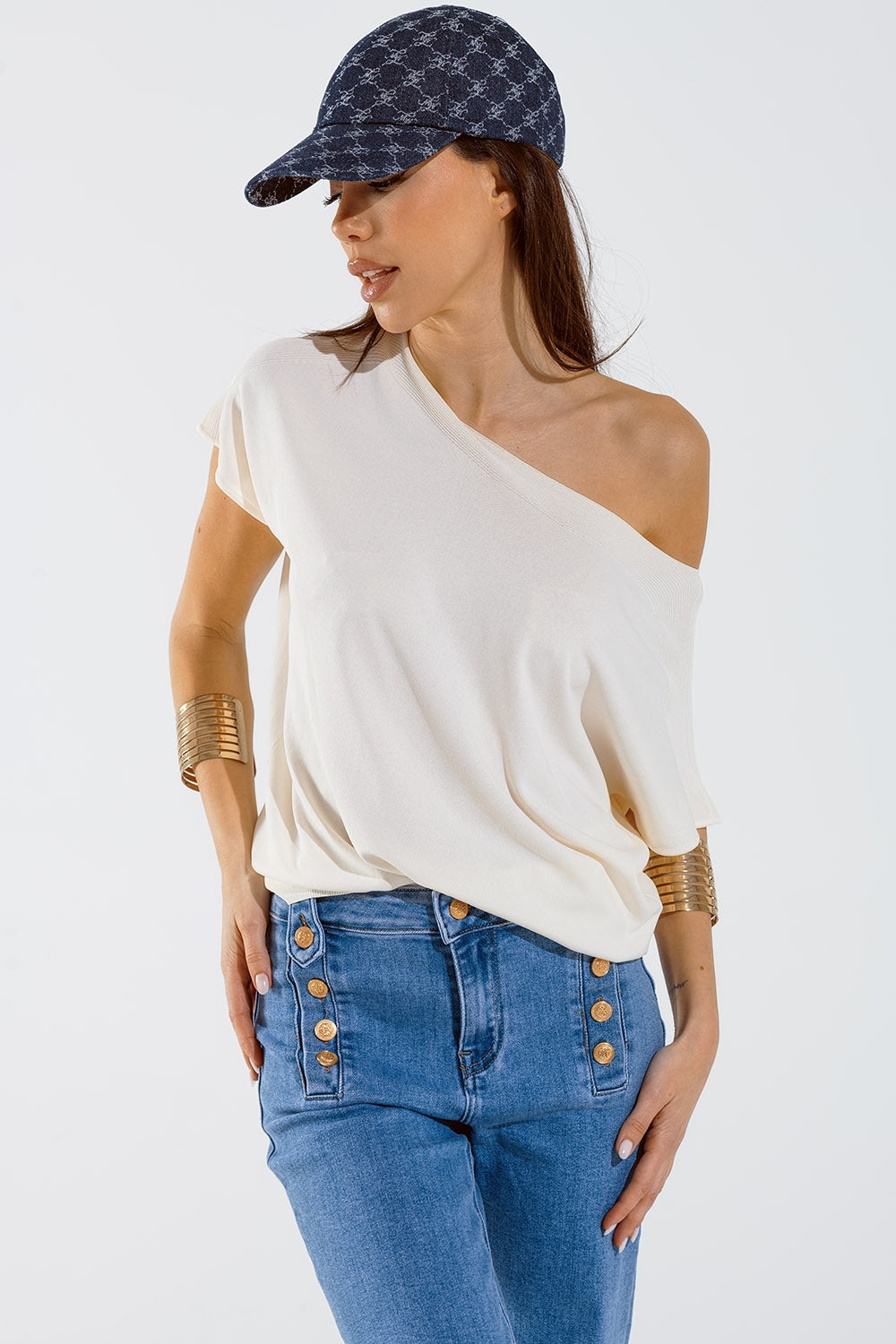 Camisola descontraída sem ombros em creme
