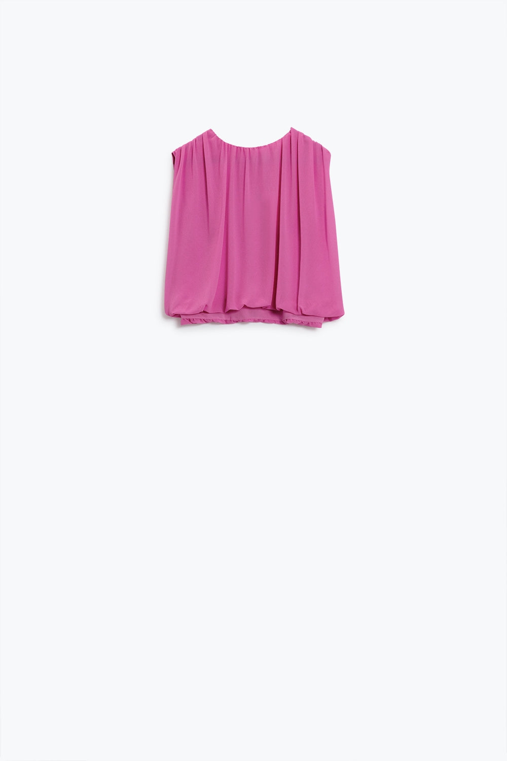 Top cor-de-rosa com design de pregas